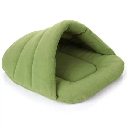 Warm Fleece Dog Bed: The Ultimate Winter Retreat for Your Pet!