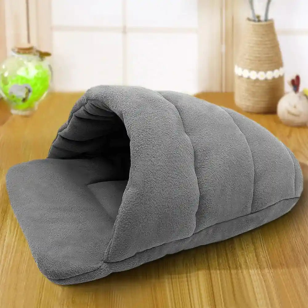 Warm Fleece Dog Bed: The Ultimate Winter Retreat for Your Pet!