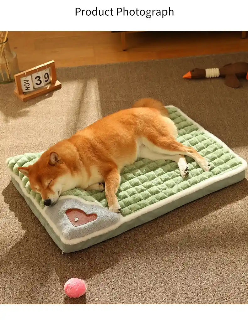 Winter Warm Dog Mat: Luxury Comfort for Your Furry Friend!